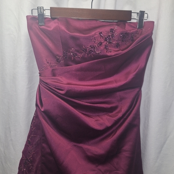 David bridal formal  gown size 2 - Picture 1 of 11